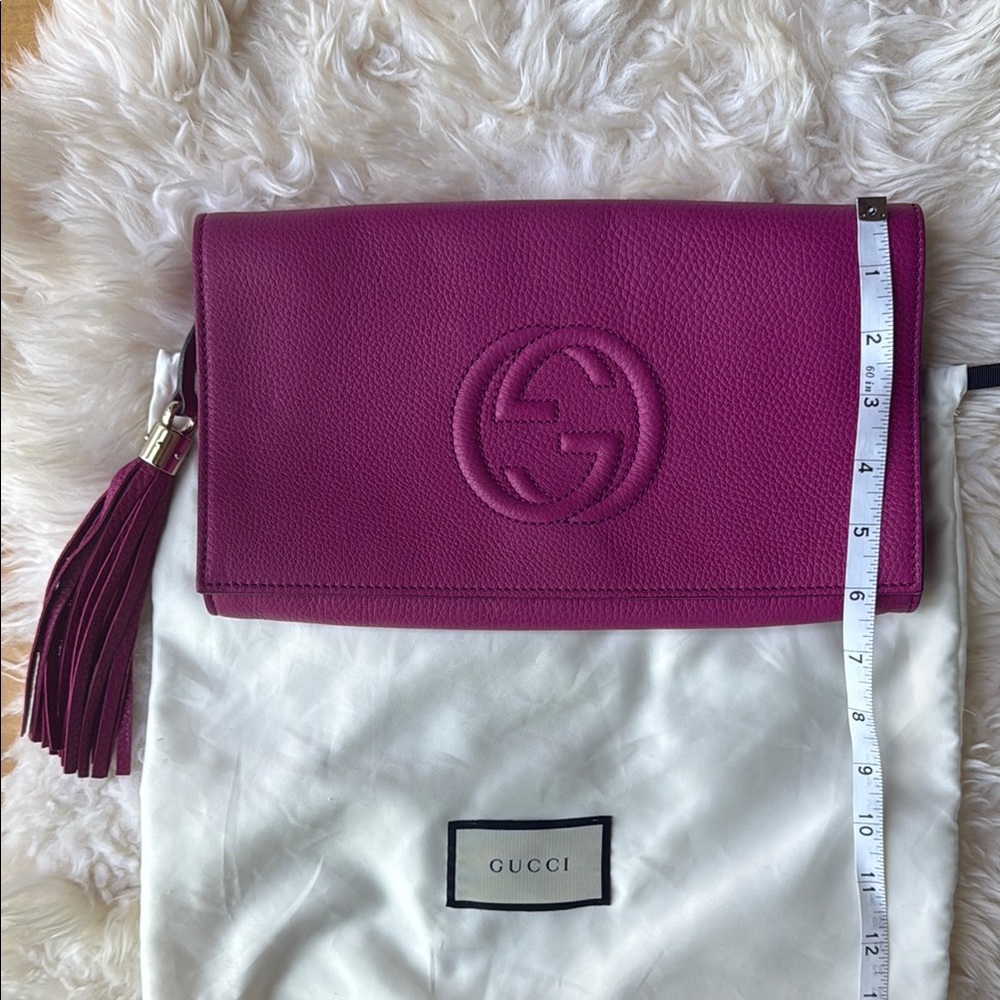 Gucci Pink Leather Clutch with Iconic GG Logo - Picture 10 of 14
